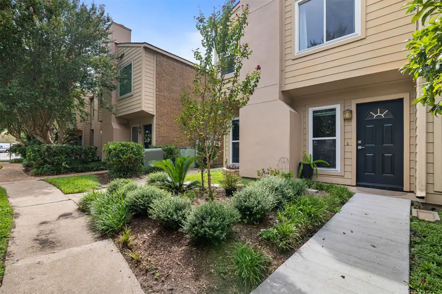 1500 Sandy Springs Road #22, Houston, TX 77042 - #3