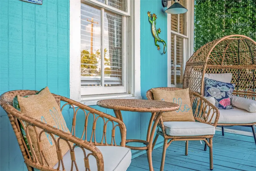 1208 Avenue K, Galveston, TX 77550 - #2