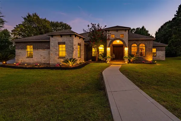 8992 Wind Jammer Lane, Montgomery, TX 77316