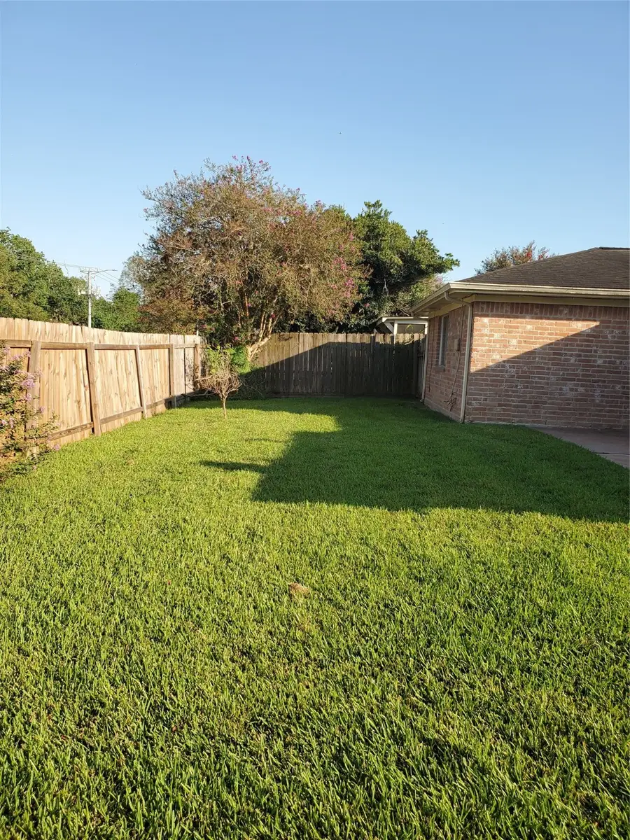 15407 Runswick Drive, Houston, TX 77062 - Image #3
