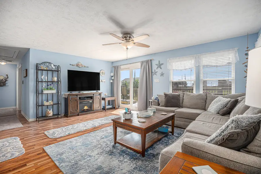 4123 7th Street, Galveston, TX 77554 - #3