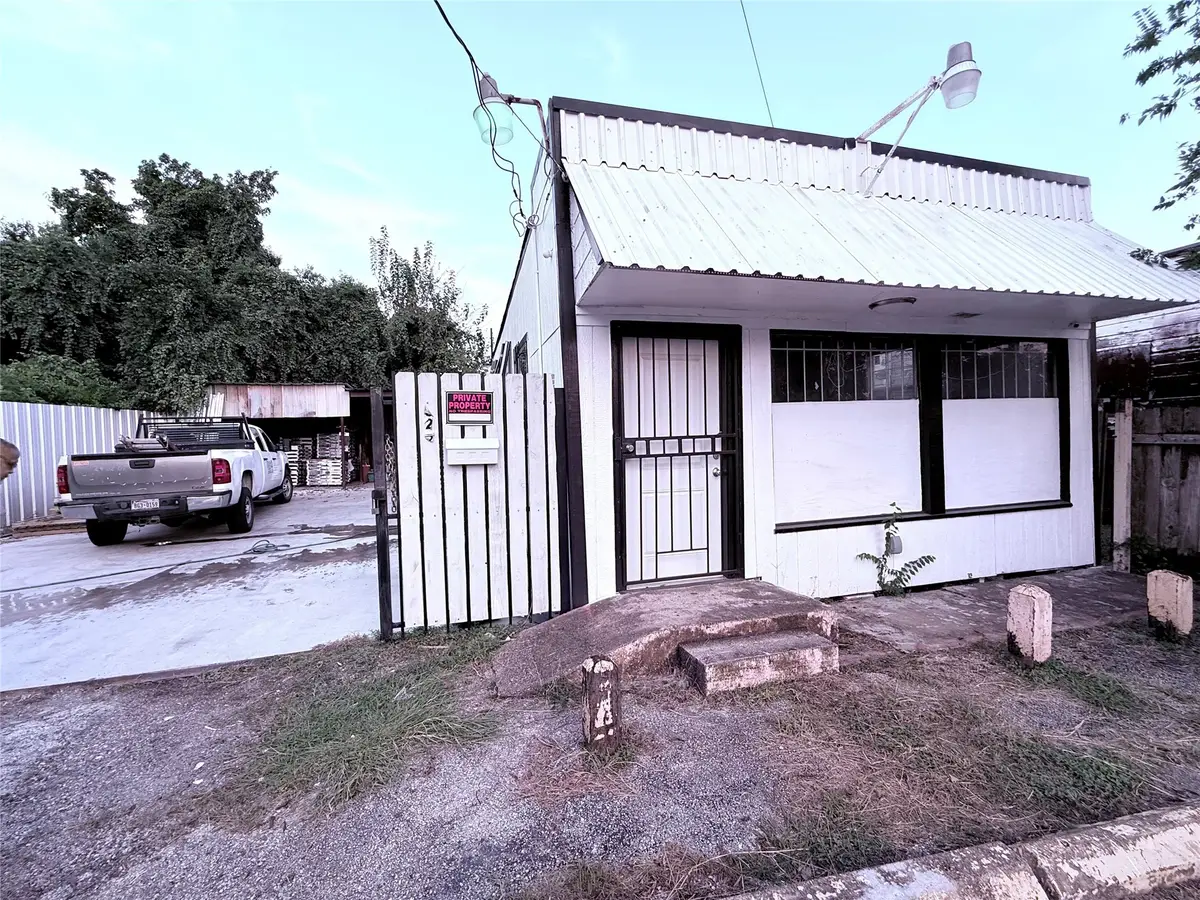 6325 Cullen Boulevard, Houston, TX 77021 - Image #1