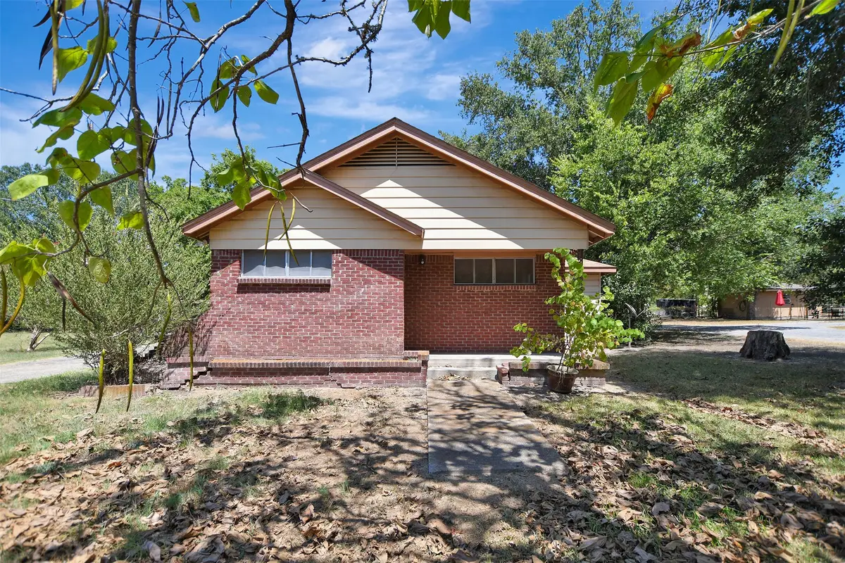110 & 112 N Shipp Street, Madisonville, TX 77864 - #1