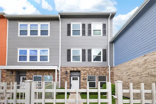 5262 Ella Boulevard #104, Houston, TX 77018