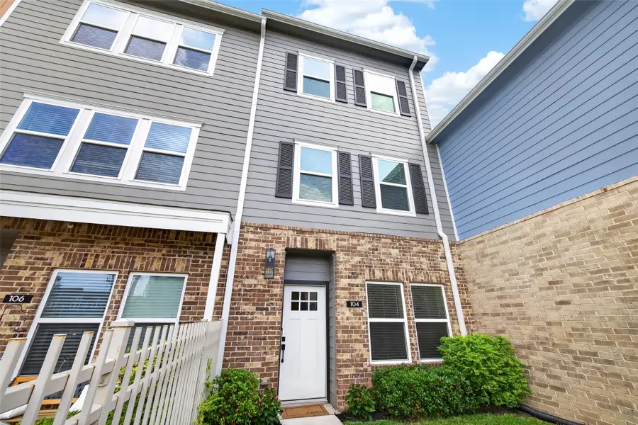 5262 Ella Boulevard #104, Houston, TX 77018 - #3