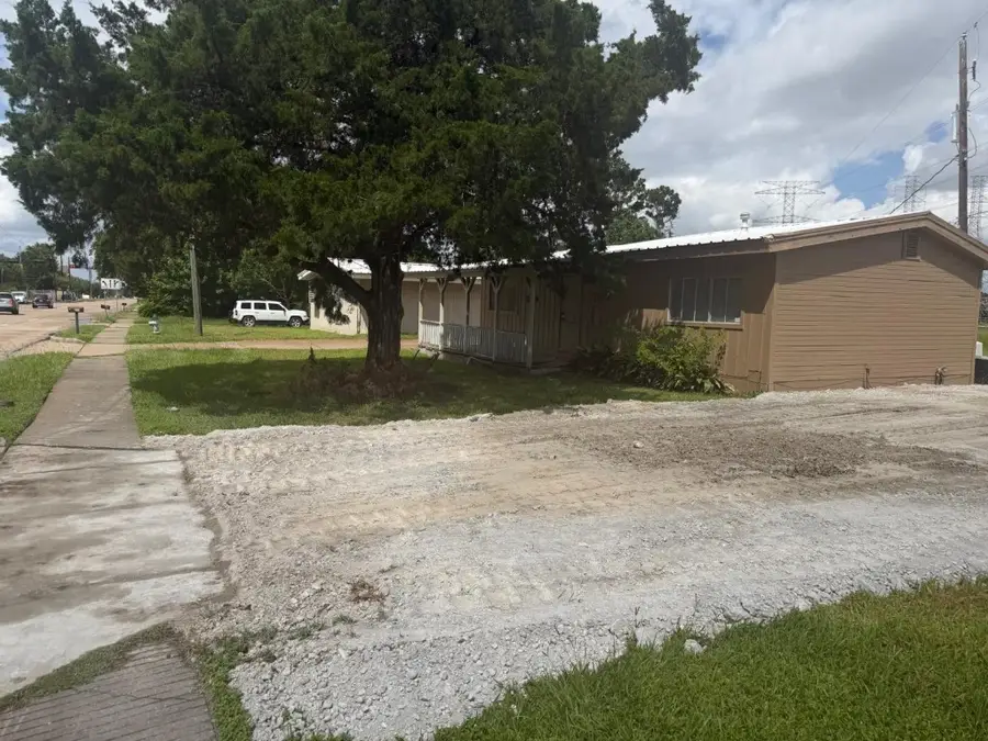 2219 5th Street, Stafford, TX 77477 - #2