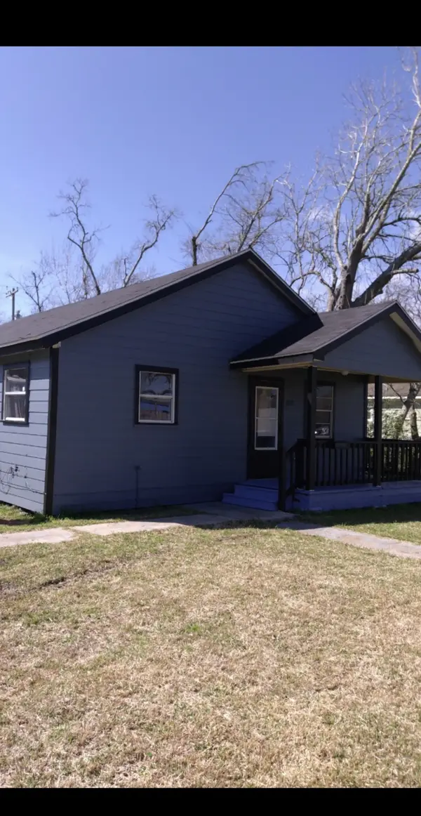 412 Avenue C, La Marque, TX 77568