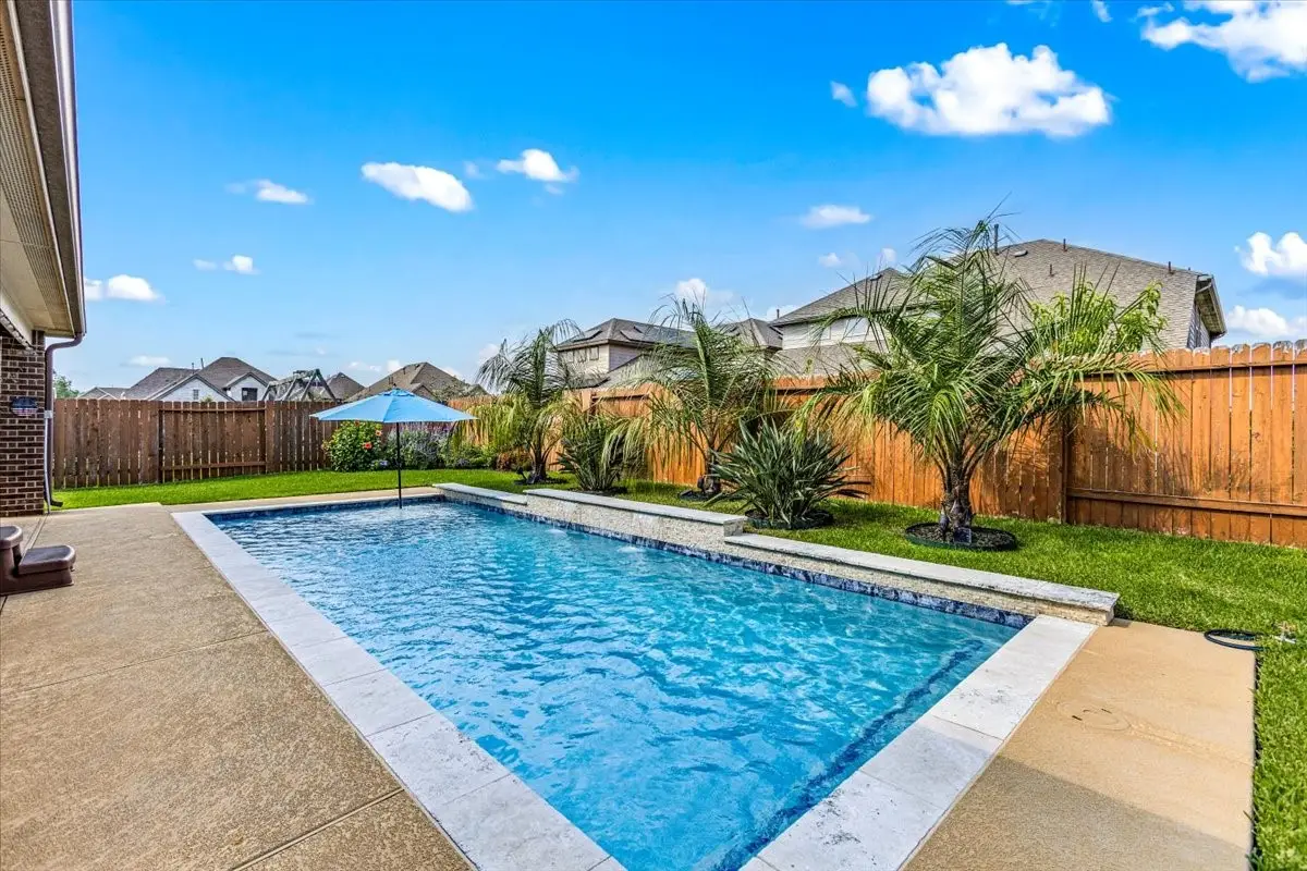 6318 Woodbend Drive, League City, TX 77573 - Image #1