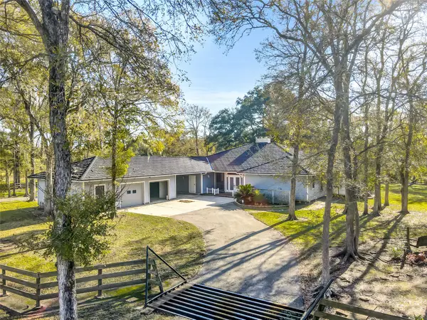 433 Mackhank Road, Boling, TX 77420