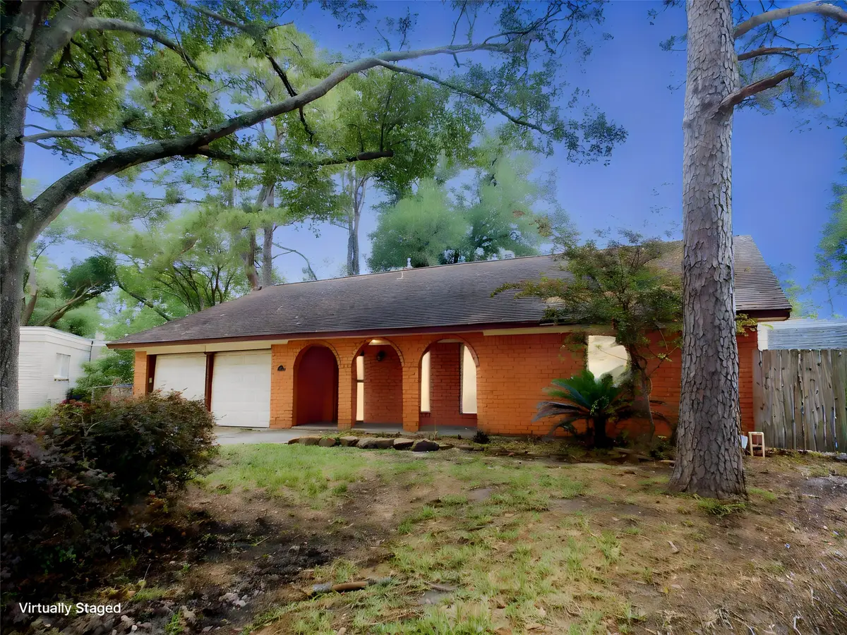 913 Marys Court, Friendswood, TX 77546 - #1