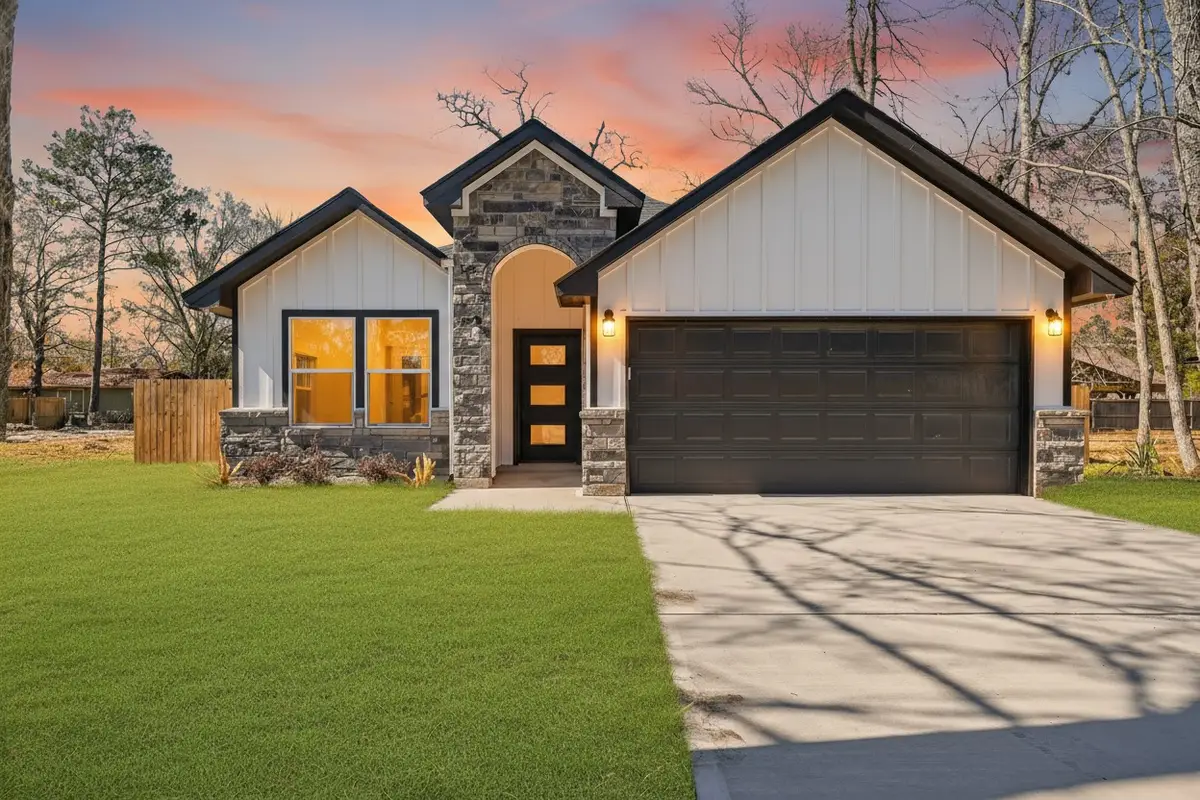 604 Jefferson Avenue, Cleveland, TX 77327 - #1