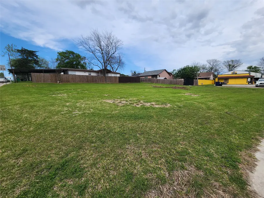 1008 W Main Street, Baytown, TX 77520 - #2