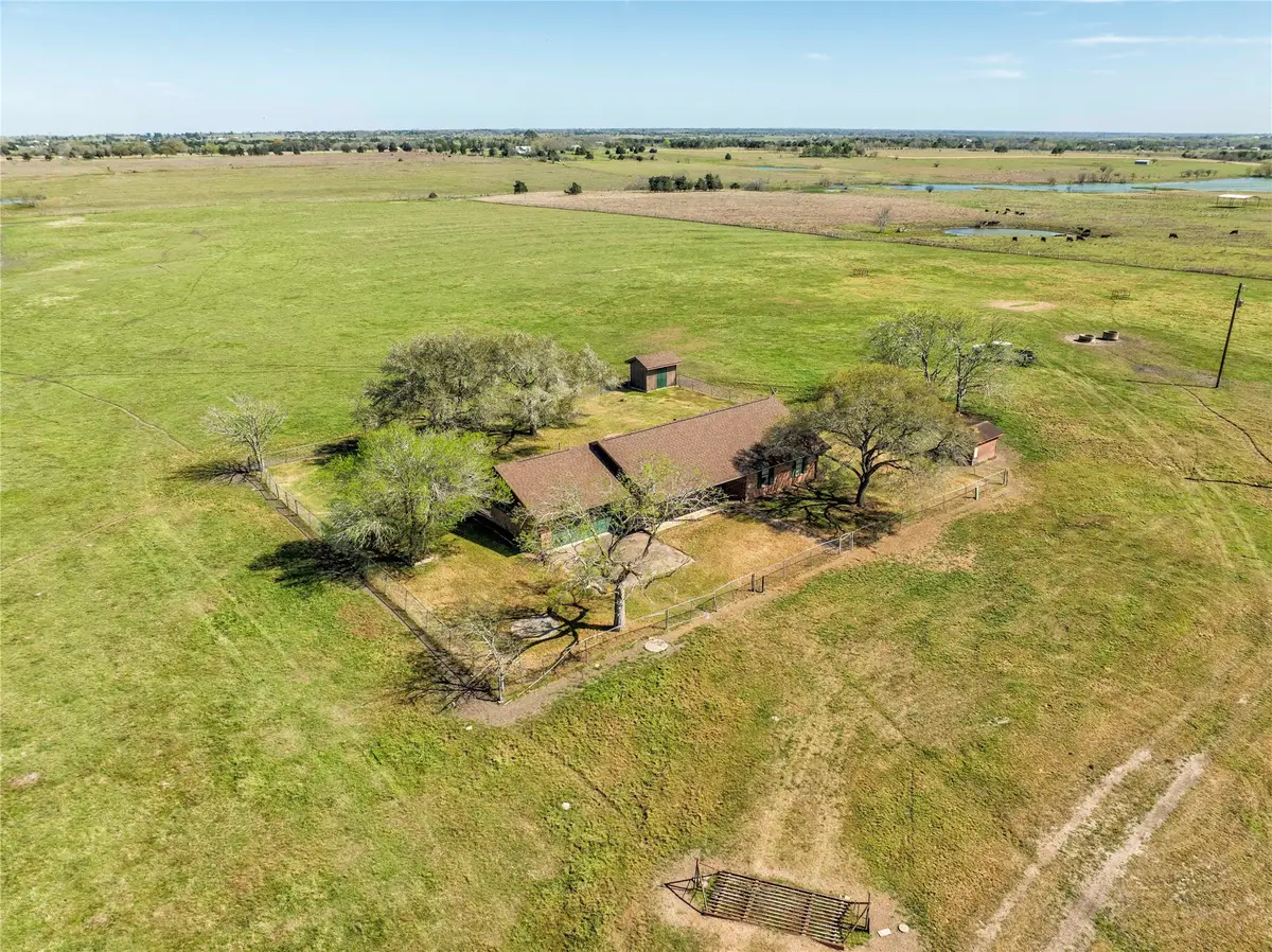 11552 Fm 1383, Schulenburg, TX 78956 - Image #1