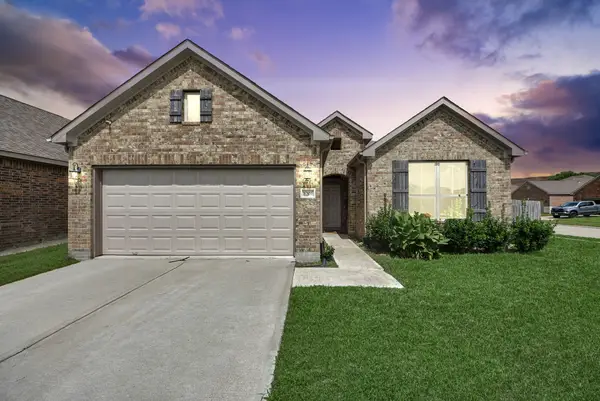 3006 Royal Albatross Drive, Texas City, TX 77590