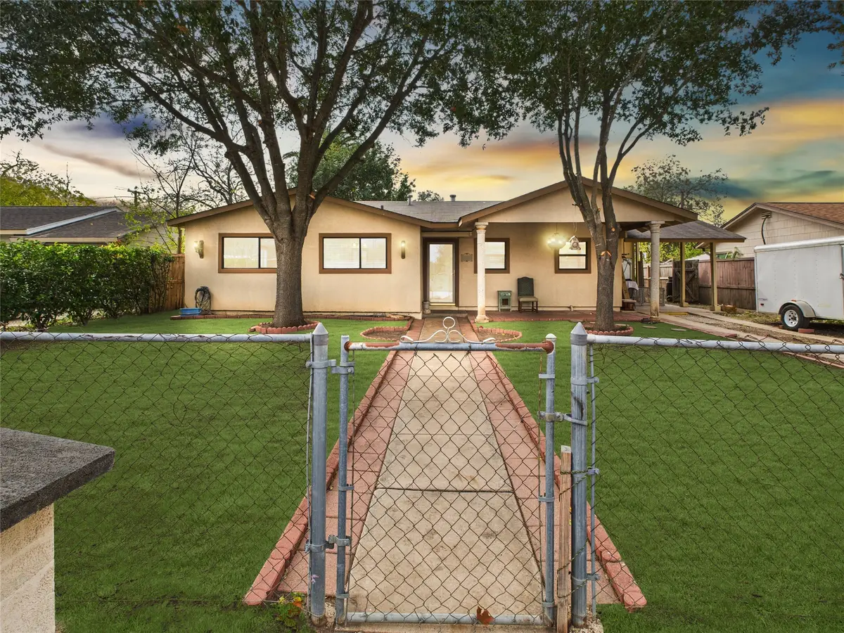 5530 Knoll Krest Drive, San Antonio, TX 78242 - Image #1