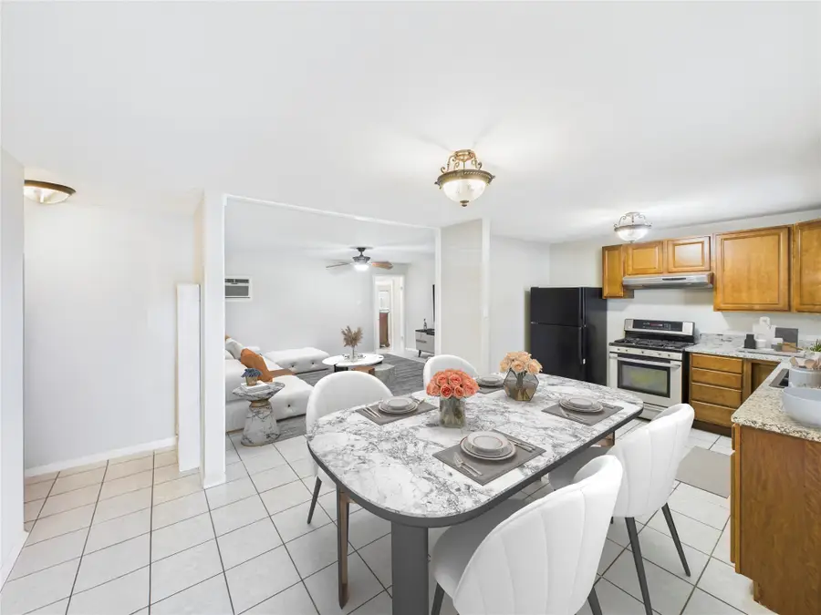 5530 Knoll Krest Drive, San Antonio, TX 78242 - Image #2