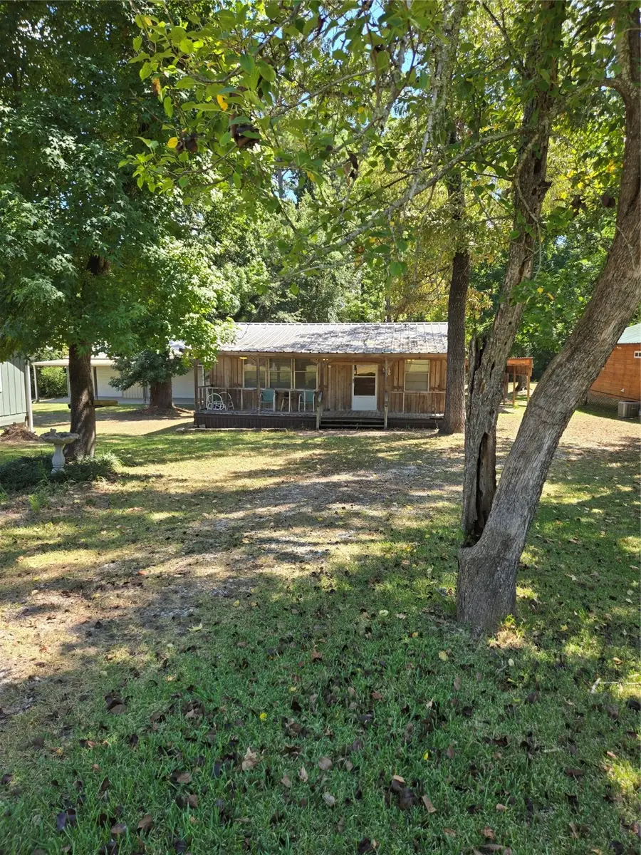 206 Tallow Street, Onalaska, TX 77360 - Image #3