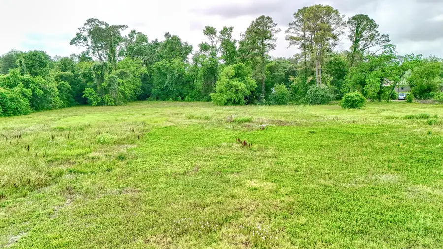 1821 S Victory Drive, Houston, TX 77088 - Image #3