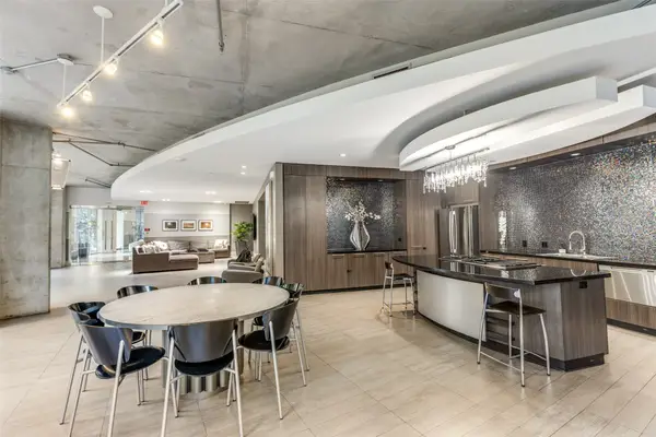 1901 Post Oak Boulevard #2220, Houston, TX 77056