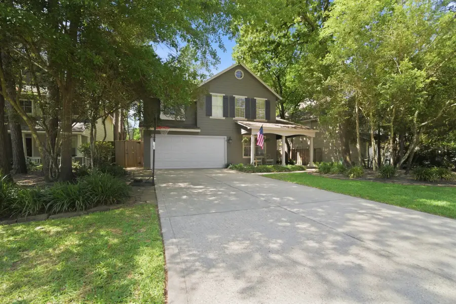 19 E New Avery Place, The Woodlands, TX 77382 - #2