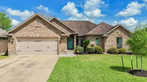 144 Dove Trail, Richwood, TX 77531