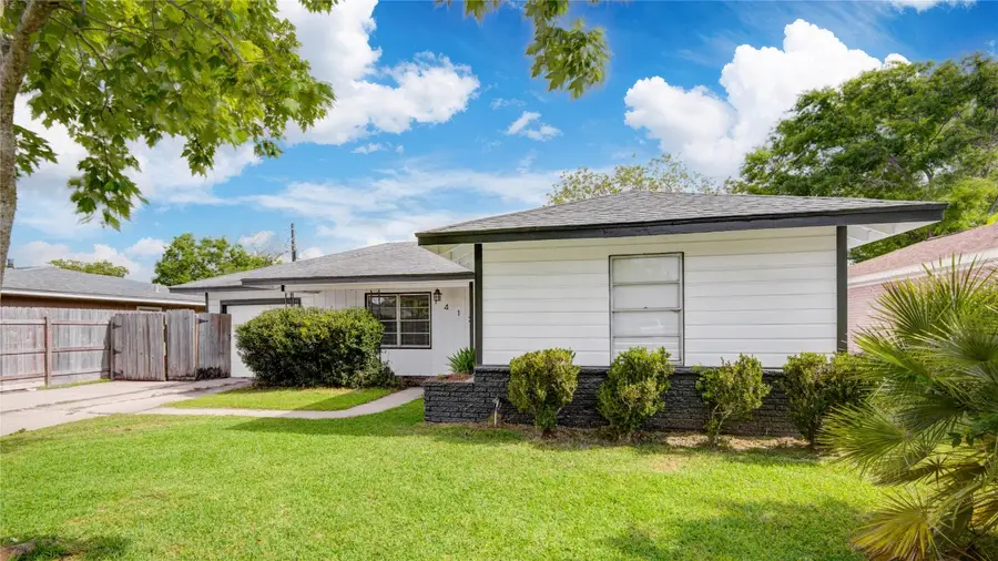 1412 W 10th Street, Freeport, TX 77541 - #3