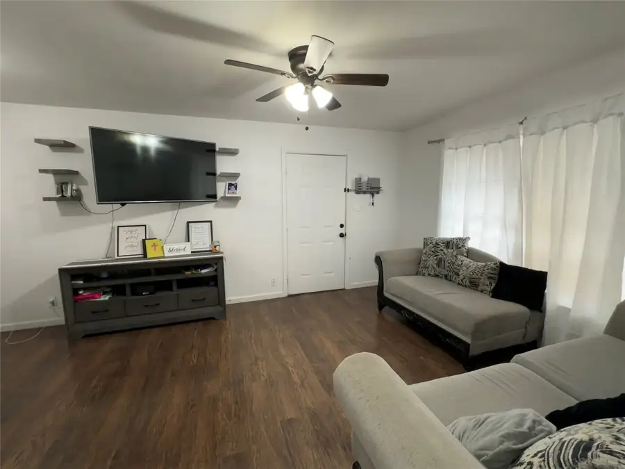 10442 Southport Drive, Houston, TX 77089 - Image #3