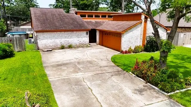 7307 Ironwood Lane N, Baytown, TX 77521 - #2