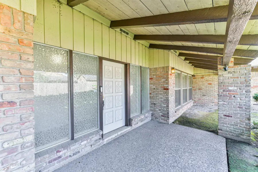 312 S 15th Street, La Porte, TX 77571 - #2