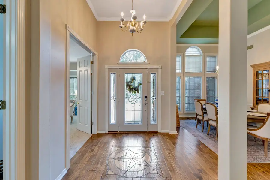 206 Summerwind Drive, Victoria, TX 77904 - #2