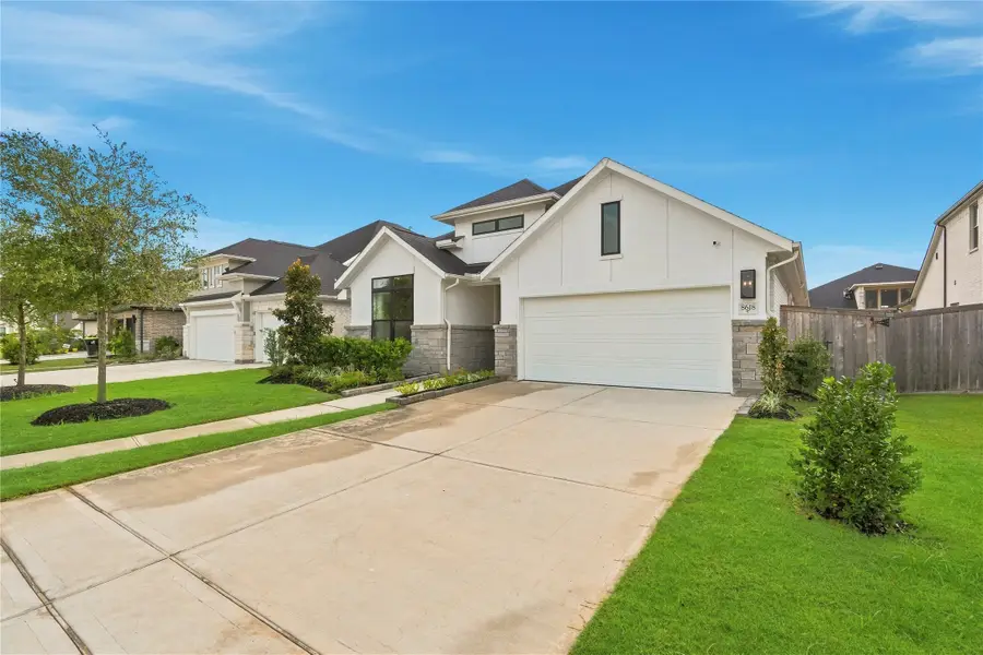 8618 Gleaming Village Way, Richmond, TX 77406 - #2