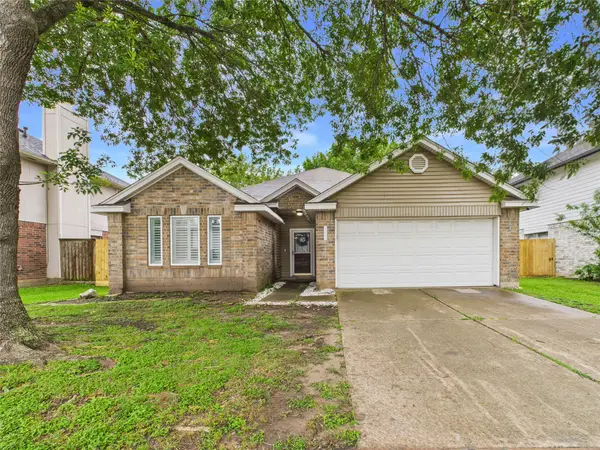 3718 Brookwood Drive, La Porte, TX 77571
