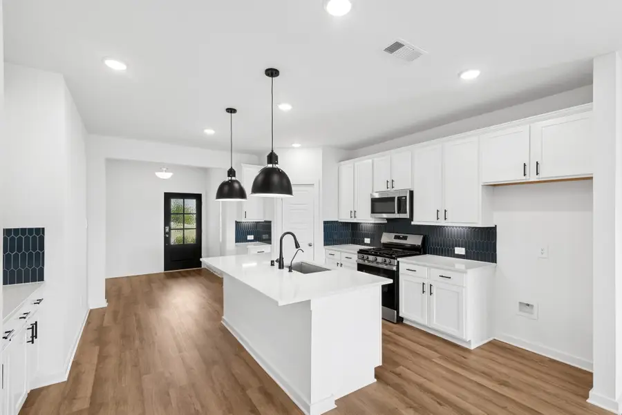 528 Flower Reed Court, Magnolia, TX 77354 - Image #2