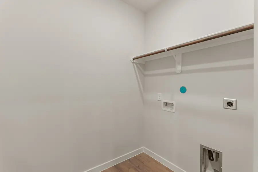 9 Riverwood Circle Court, Angleton, TX 77515 - Image #3