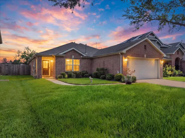 3132 Cambridge Meadows Lane, League City, TX 77573