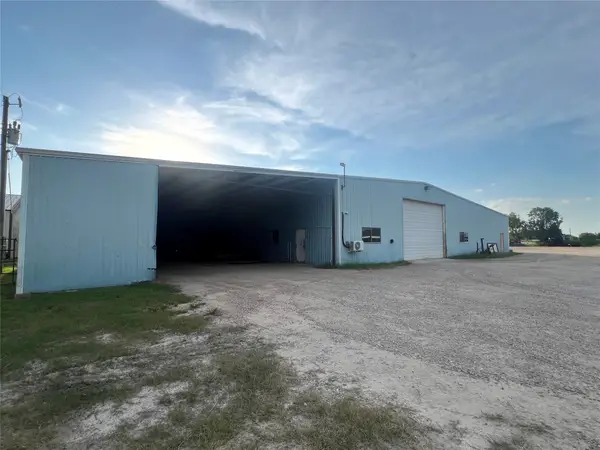 575 County Road 469, El Campo, TX 77437
