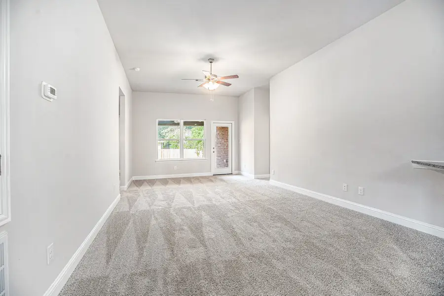 424 Bryan Way, Angleton, TX 77515 - Image #3