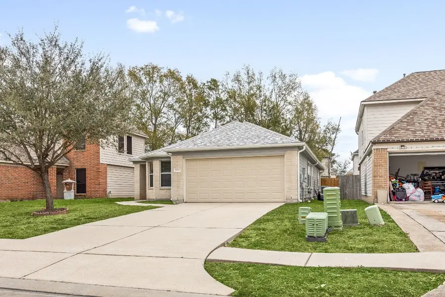 16945 Scenic Knoll, Conroe, TX 77385 - #3