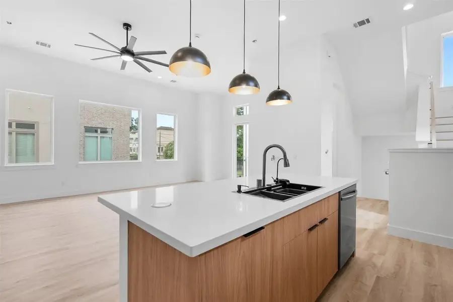 3405 Hutchins Street, Houston, TX 77004 - #2