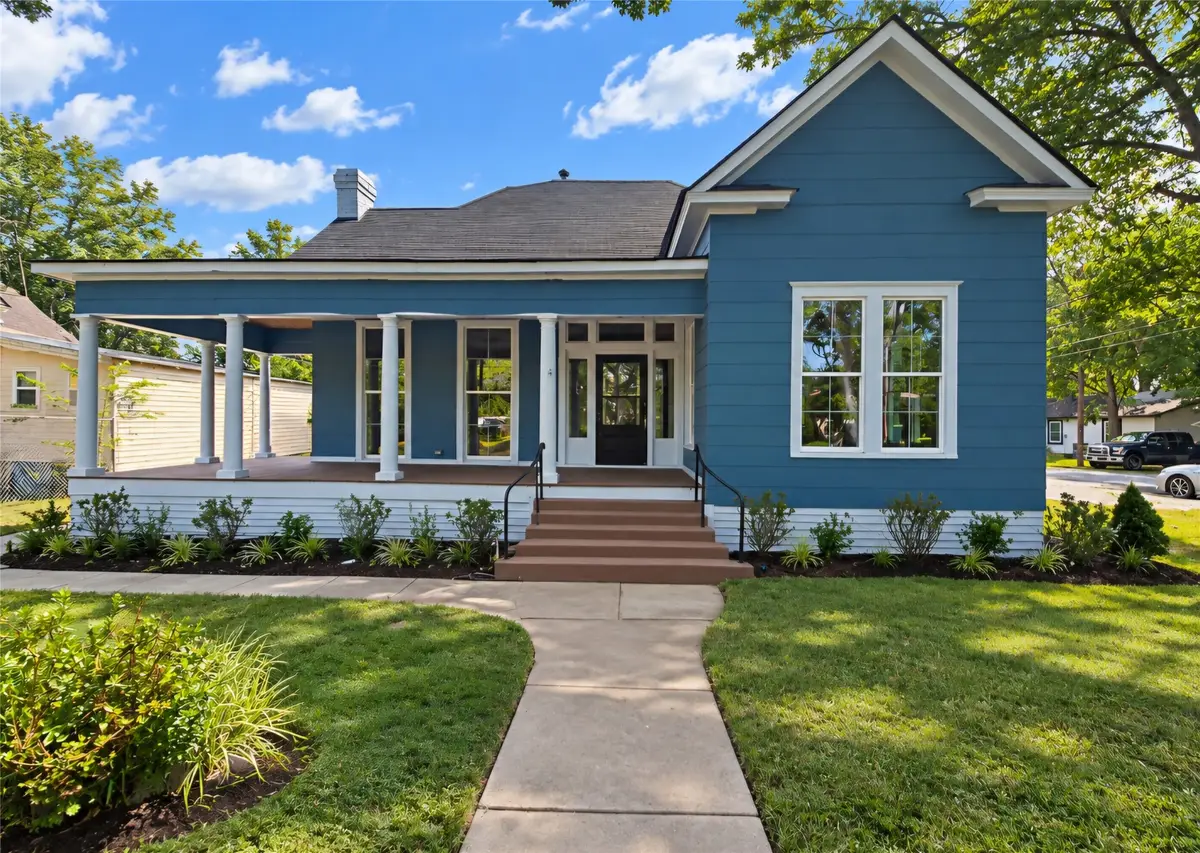 501 E State Street, Eagle Lake, TX 77434 - #1