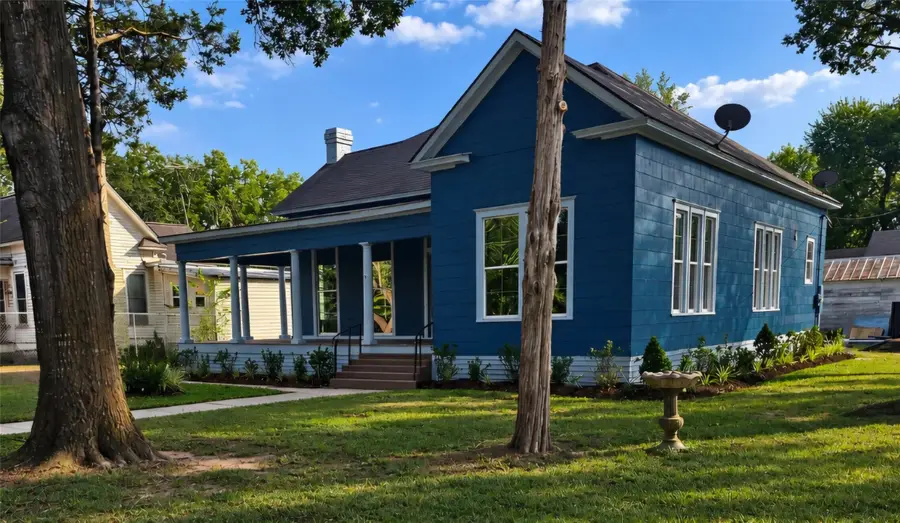 501 E State Street, Eagle Lake, TX 77434 - #2
