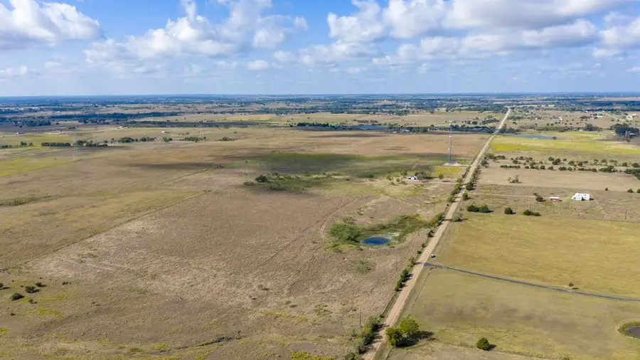 624 Berger Road, La Grange, TX 78945 - Image #2