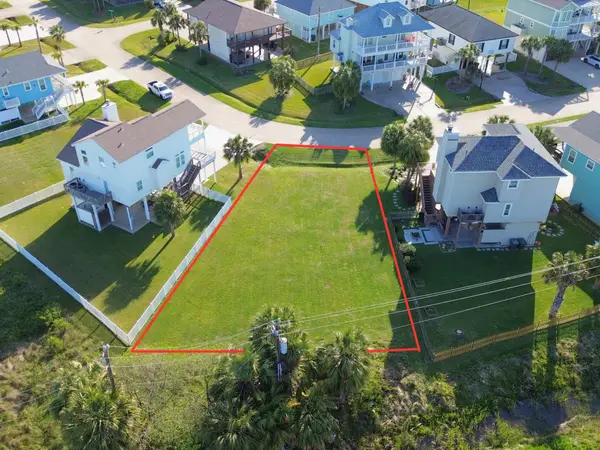 13944 Pirates Beach Boulevard, Galveston, TX 77554