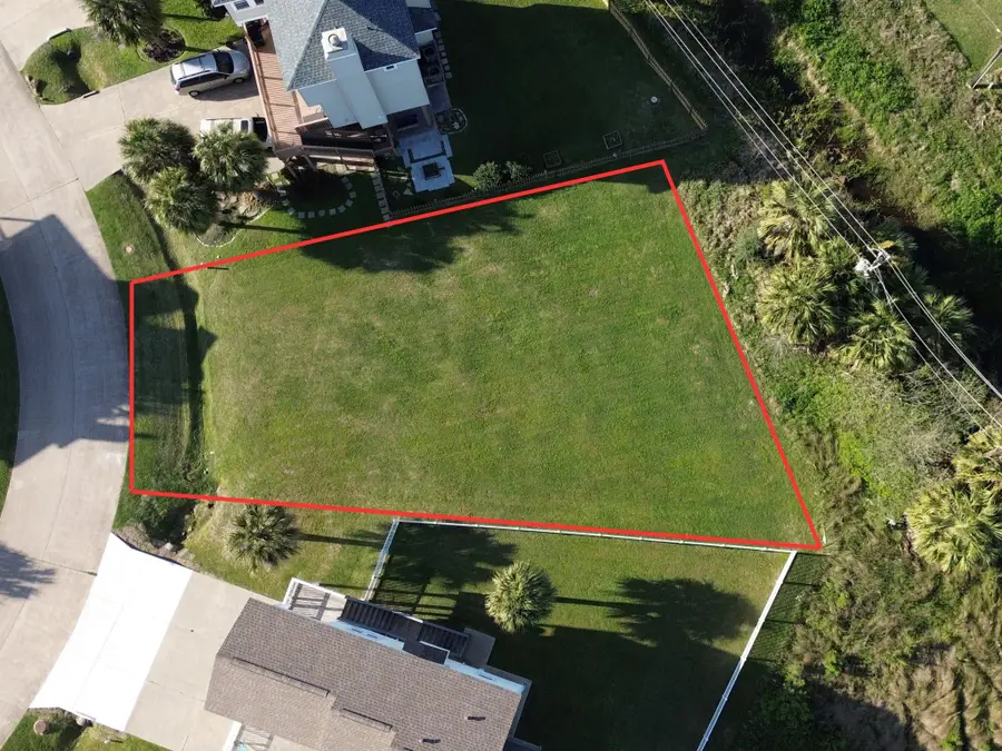 13944 Pirates Beach Boulevard, Galveston, TX 77554 - Image #2