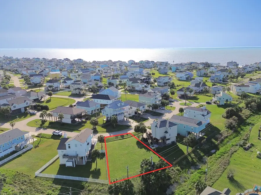 13944 Pirates Beach Boulevard, Galveston, TX 77554 - Image #3