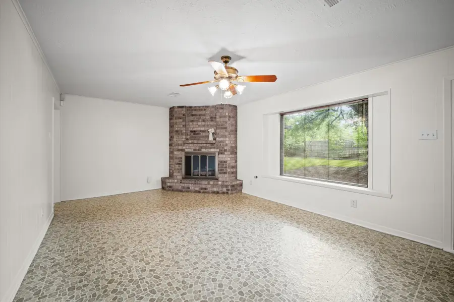 5619 Sheraton Oaks Drive, Houston, TX 77091 - #3