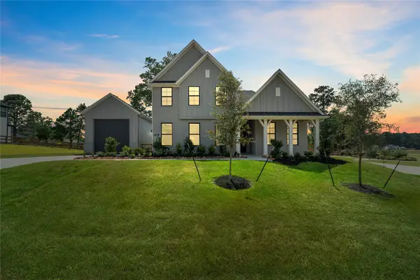 551 Black Bronco Road, Magnolia, TX 77354