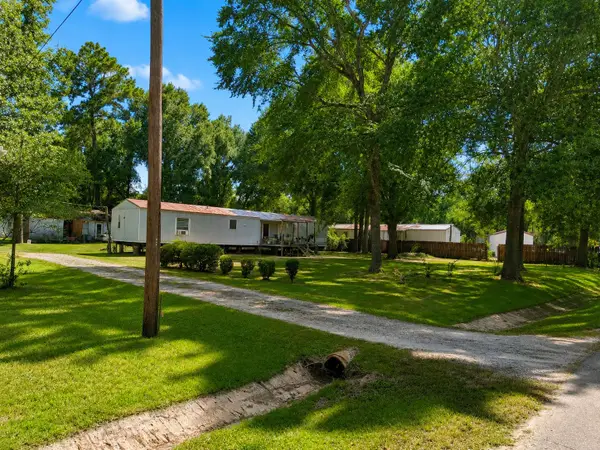 8103 Rolling Oaks Drive N, Spring, TX 77389