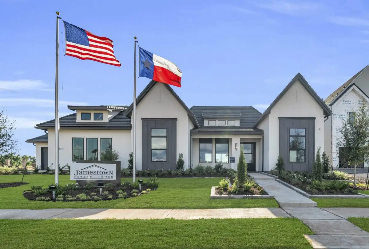 2011 Crown Lake Drive, Missouri City, TX 77459 - Image #1