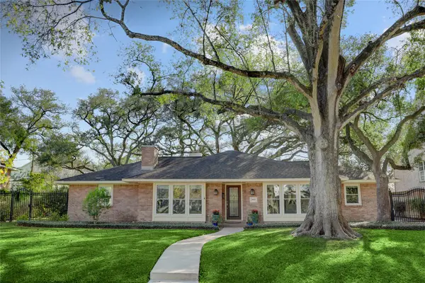 3813 Linkview Drive, Houston, TX 77025